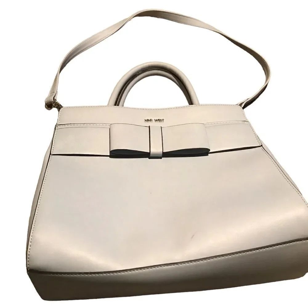 NEW NINE WEST BOW Silver purse